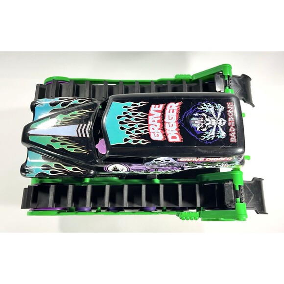 Monster Jam Grave Digger Trax Vehicle Only No Remote Powers On - Picture 4 of 9